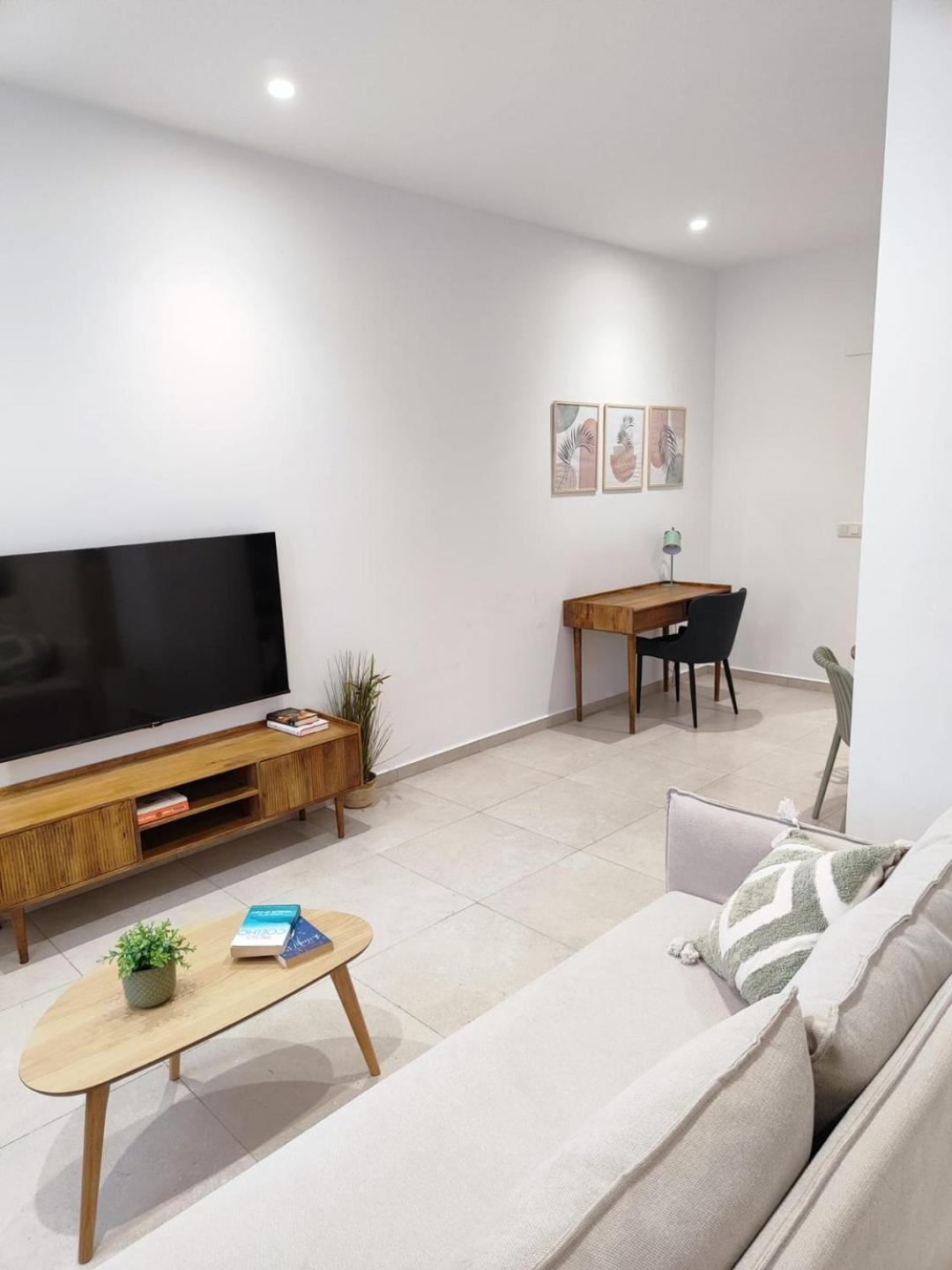 Vlc Host - Alfaro A Apartment